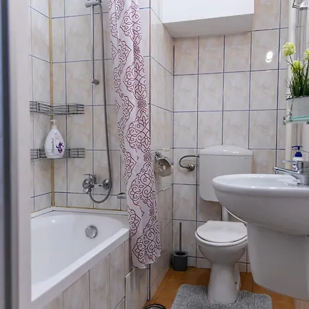 Color Apartment Regina Elisabeta 23 Bucarest Esterno foto