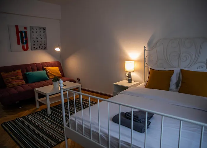 Color Apartment Regina Elisabeta 23